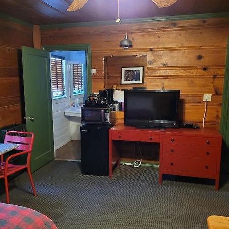 Shaver Lake Village Hotel Eksteriør billede