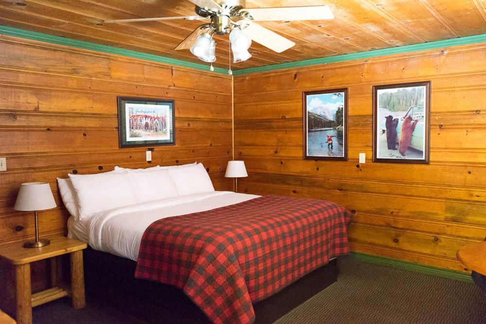 Shaver Lake Village Hotel Eksteriør billede