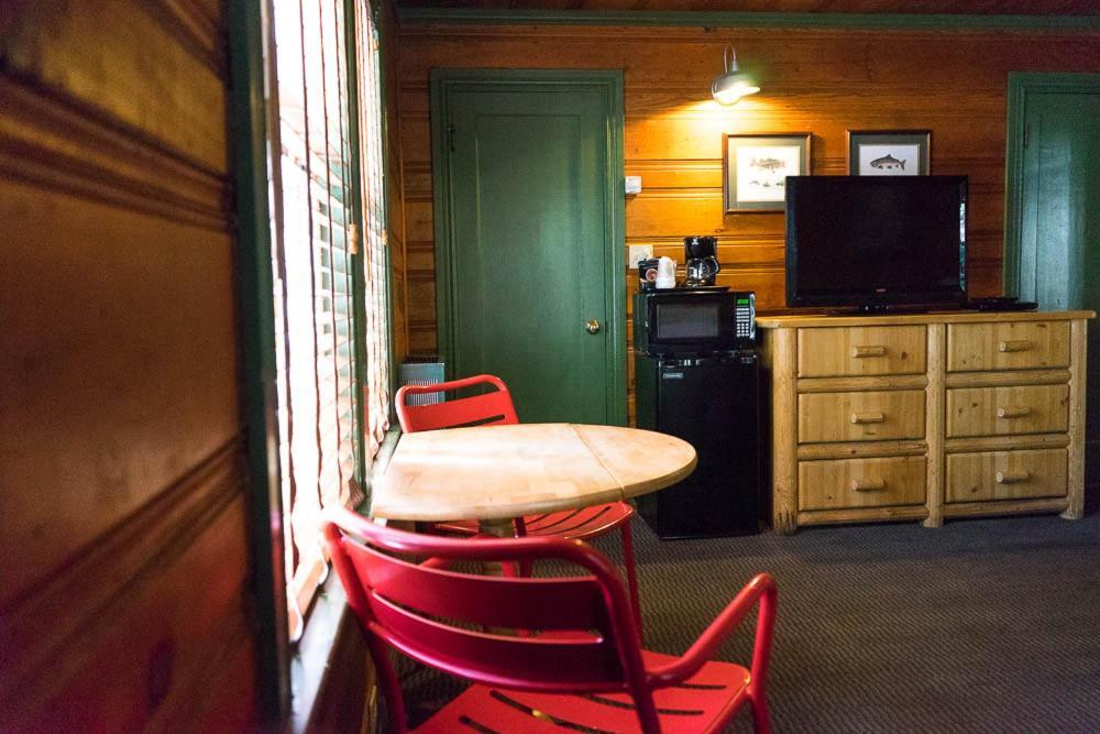 Shaver Lake Village Hotel Eksteriør billede