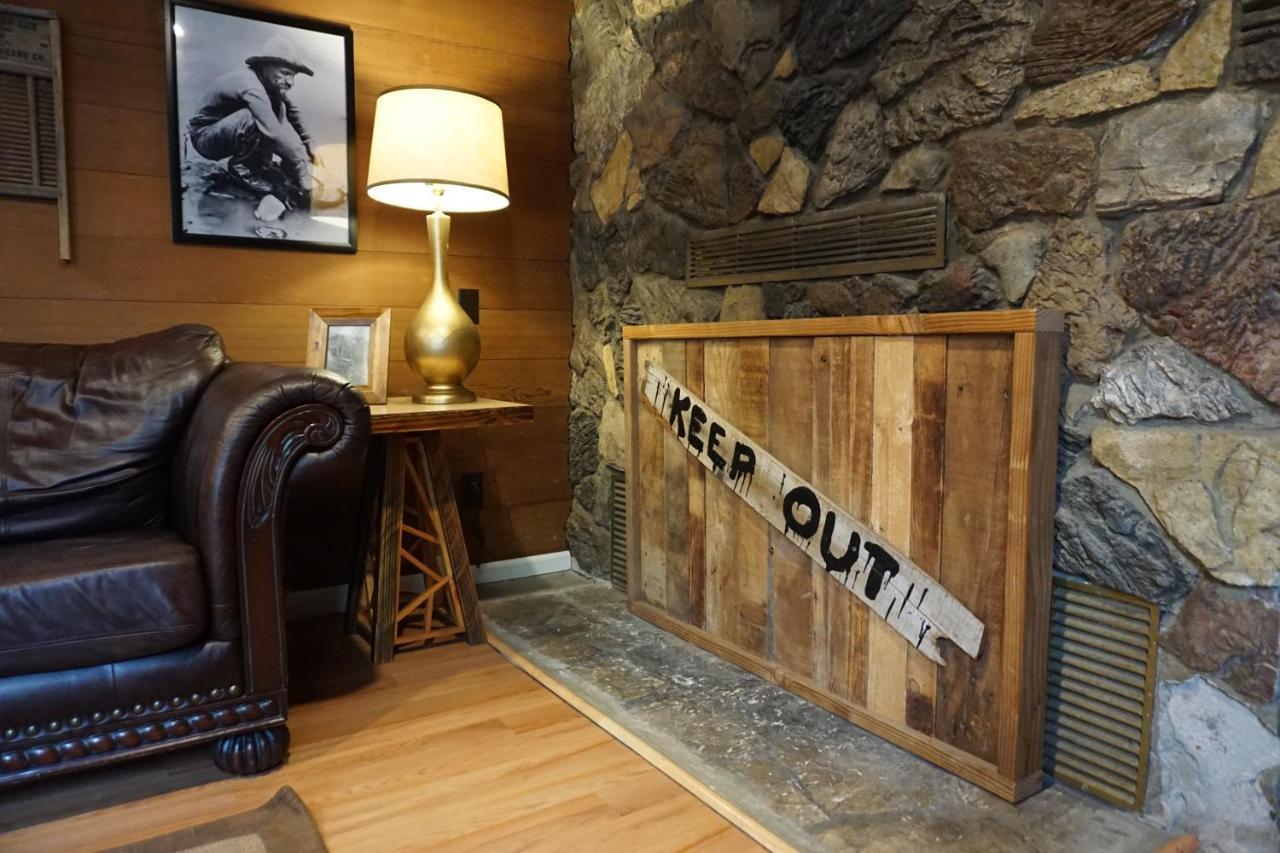 Shaver Lake Village Hotel Eksteriør billede