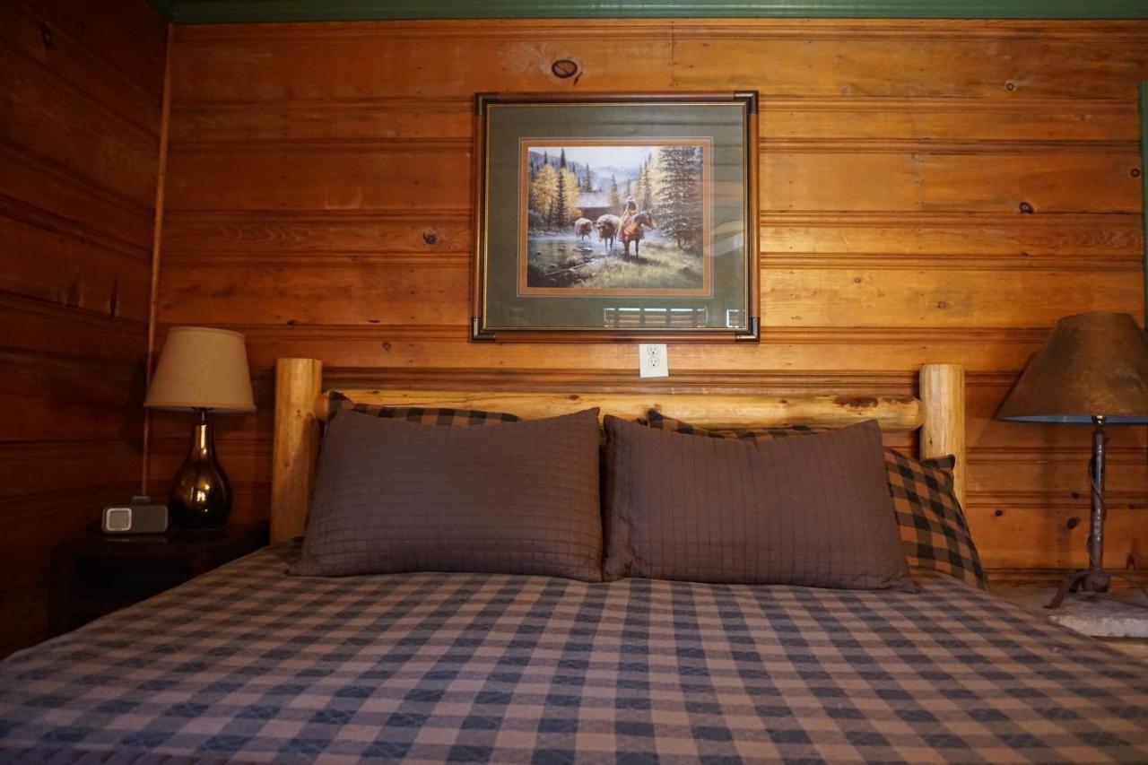 Shaver Lake Village Hotel Eksteriør billede