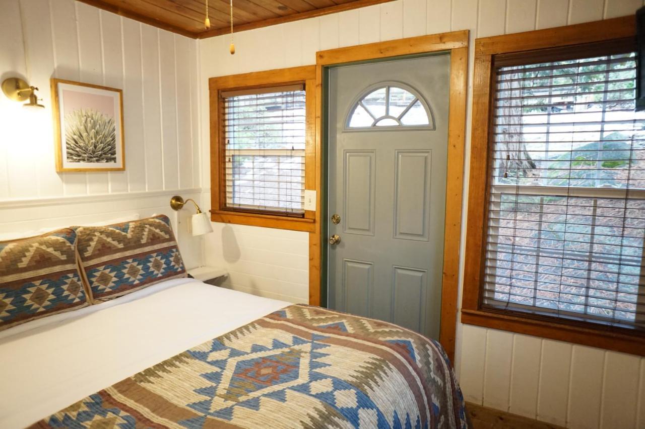 Shaver Lake Village Hotel Eksteriør billede