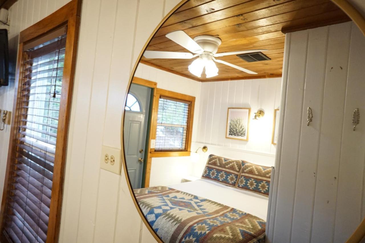 Shaver Lake Village Hotel Eksteriør billede